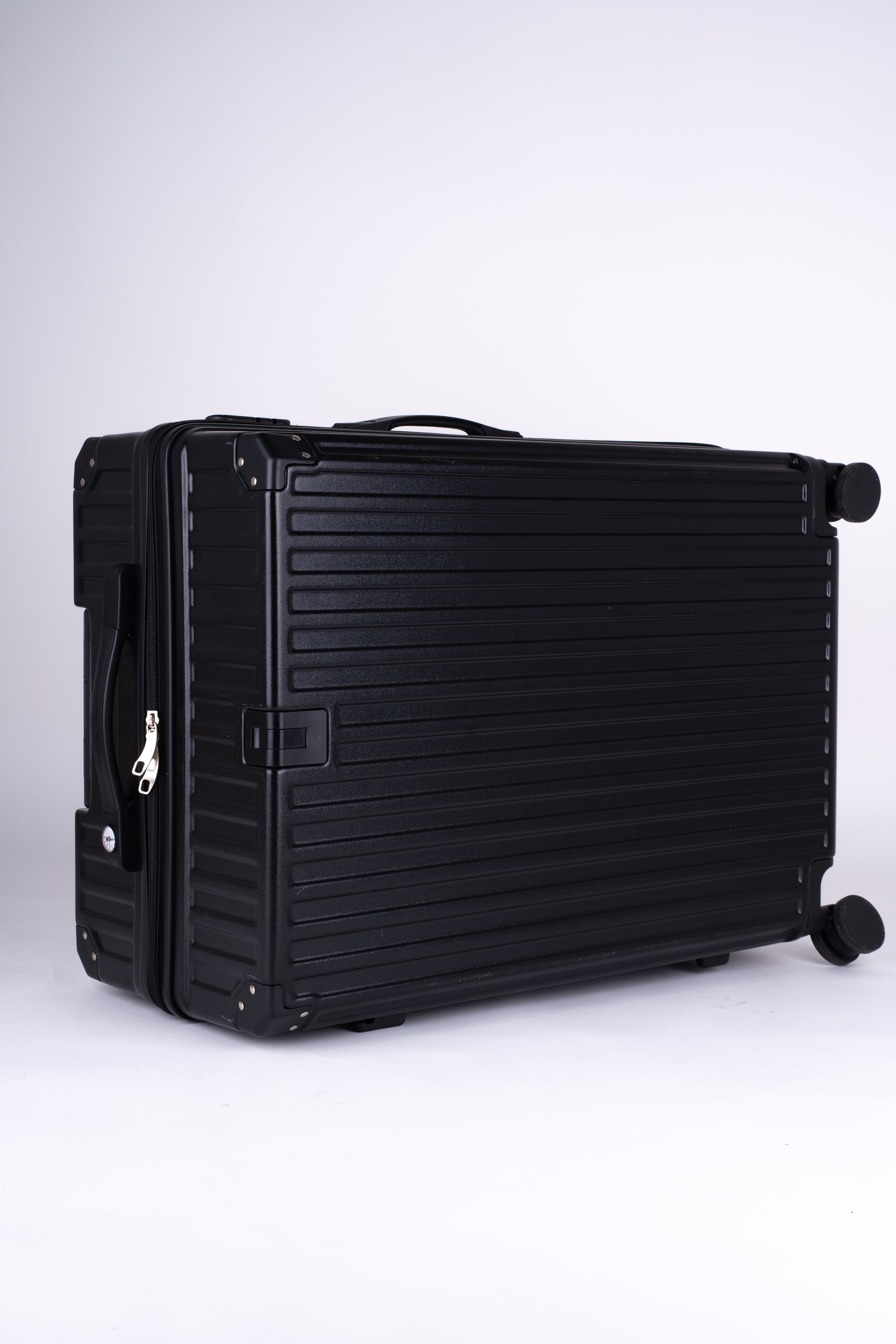 Elyôn One Black – Valise intelligente avec pesage intégré